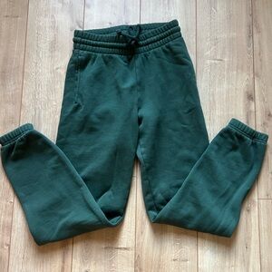 [UNWORN] Aritzia TNA Cozy Fleece Perfect Sweatpant